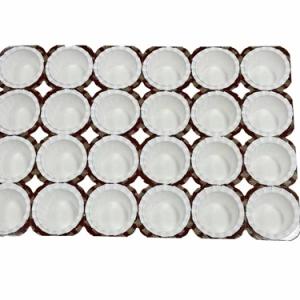 Paper forms muffin tray
